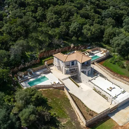 Paradise Vilă