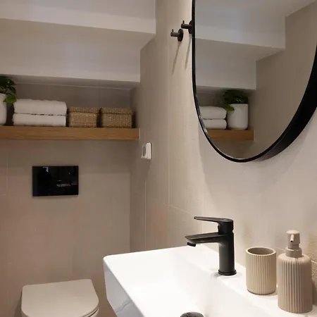 Paradise Villa Számi