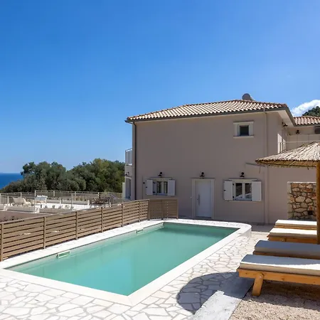 Villa Paradise *