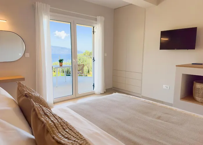 Paradise Villa Számi